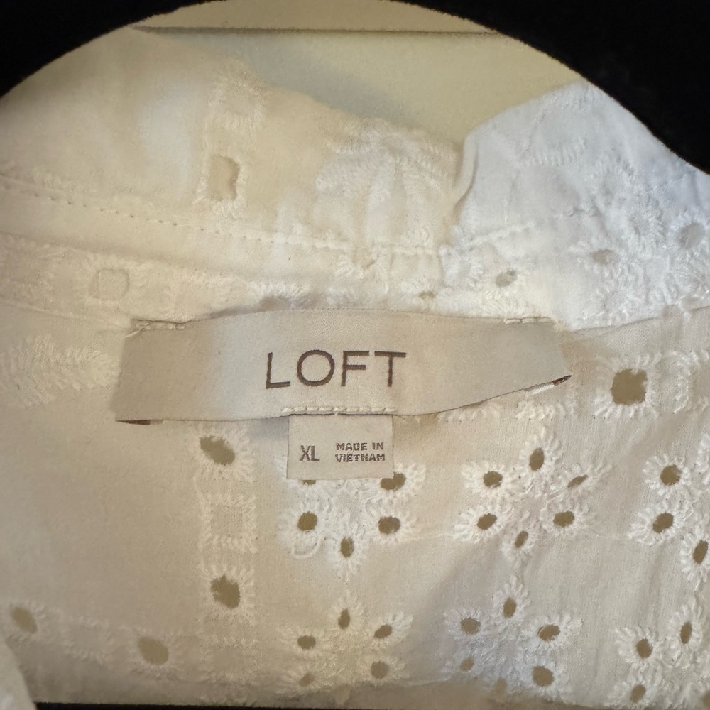Loft Floral Eyelet White Button-Down Shirt - Picture 4 of 5